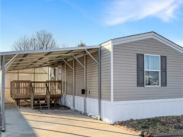 812 N 8th St Lot 36, Mattoon, IL 61938