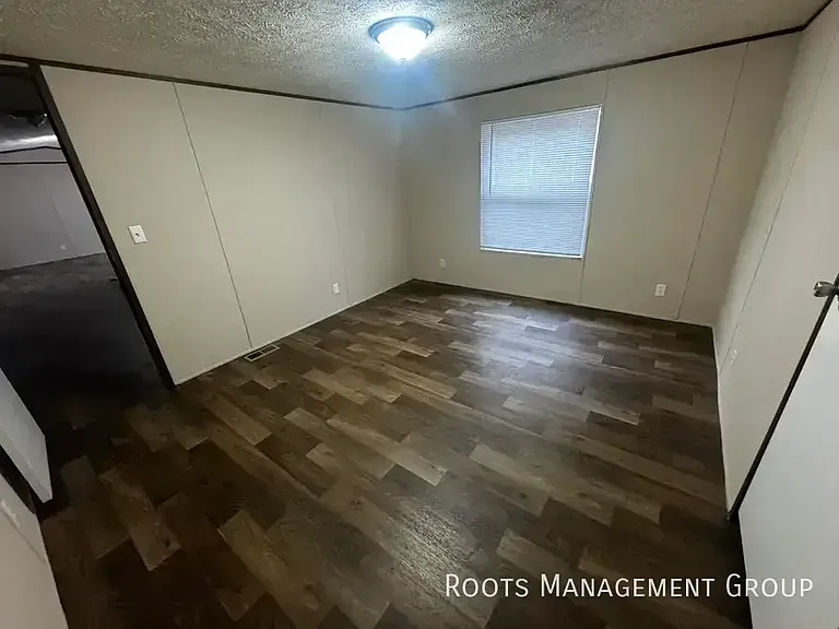 123 N Brenda St #123NB — Photo 5