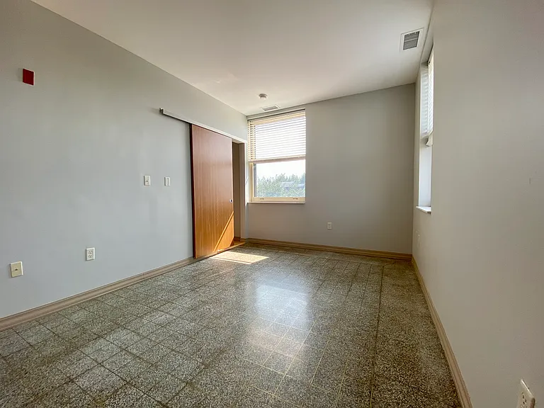 Abbott Apartments — Photo 18