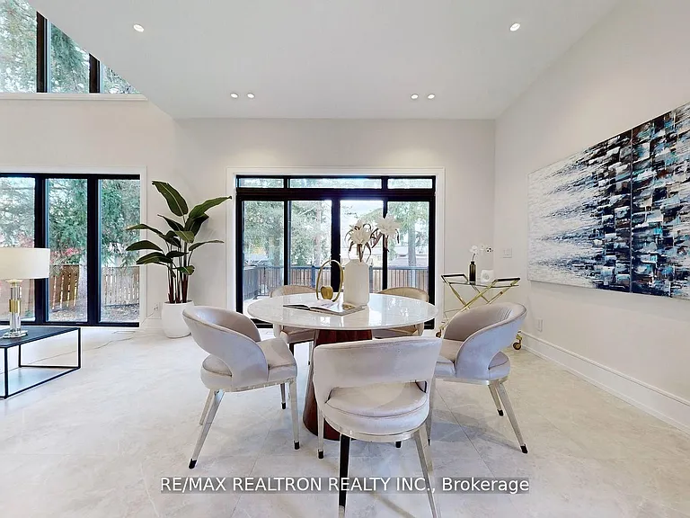 84 Murray Dr — Photo 10