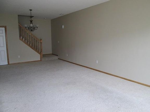 2nd image of 3912 NE Rosewood Ln