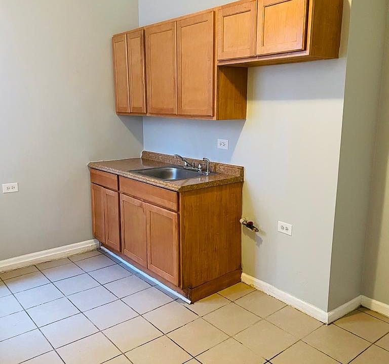 1st image of 7748 S Kingston Ave #1
