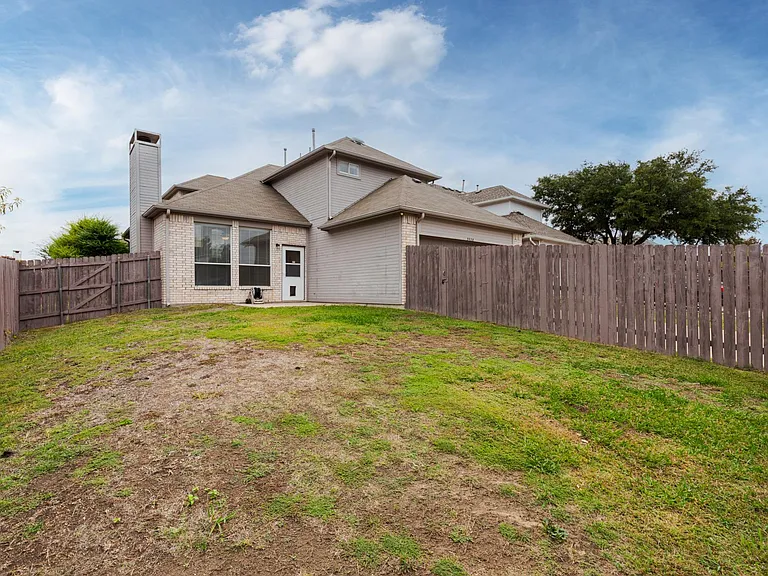 3928 Windford Dr — Photo 27