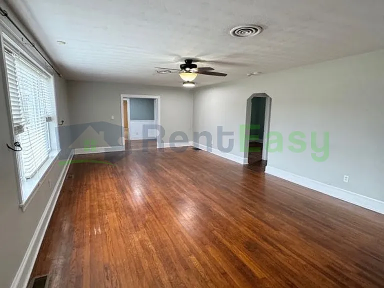 640 Great Bridge Blvd — Photo 8