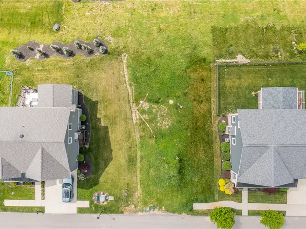 1284 Newbury Highland, Bridgeville, PA 15017