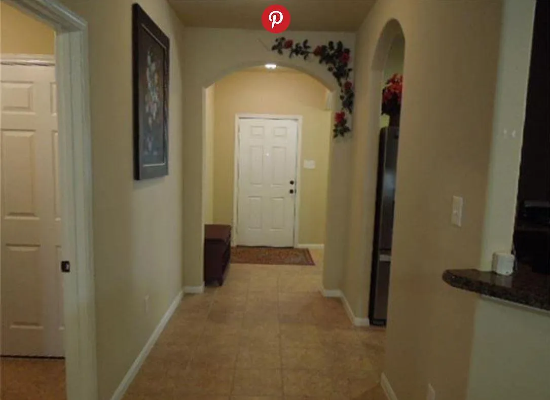 3 bed, 2.5 bath, 2039 sqft, $2,100 — Photo 4