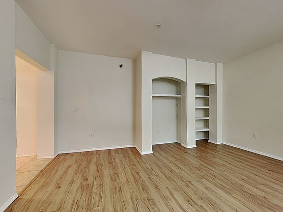 3rd image of 114 Vista Verdi Cir Unit 200