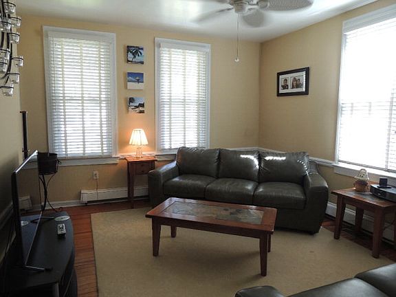 2nd image of 620 Tazewell Ave