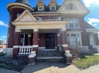 1128-1130 State St #1, Quincy, IL 62301