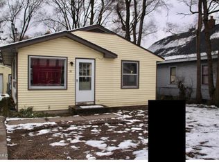 32 32nd St SE, Wyoming, MI 49548