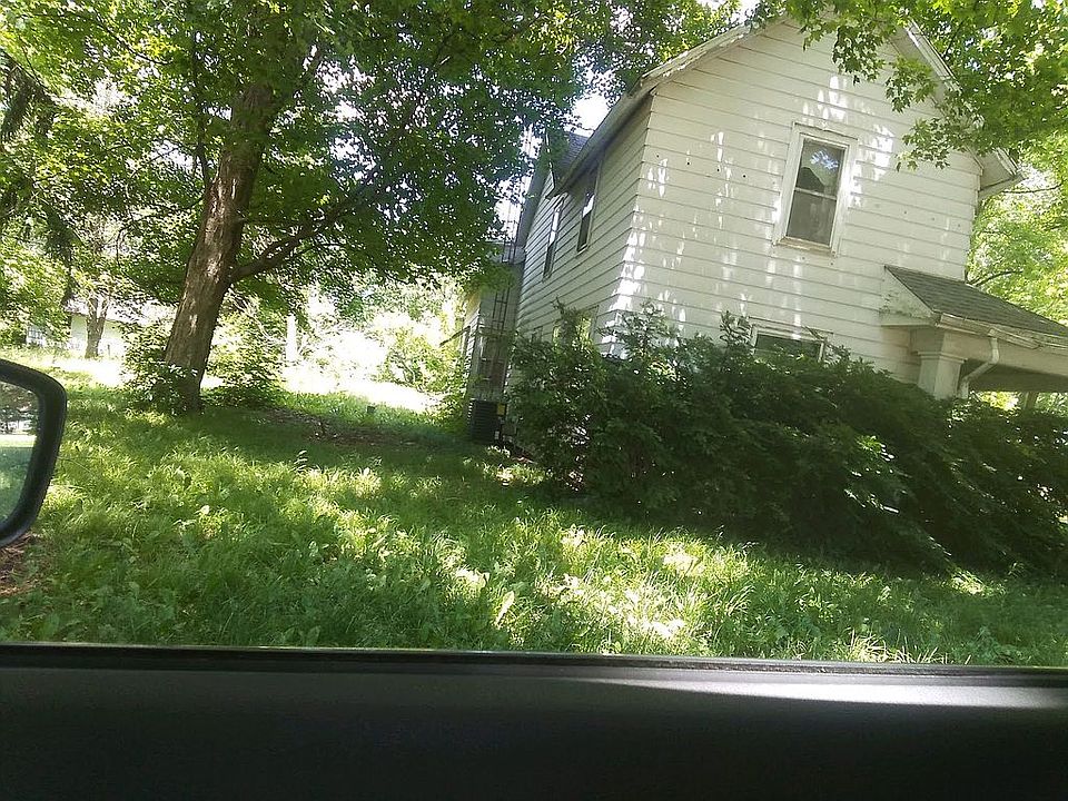 2nd image of 4376 Yale St