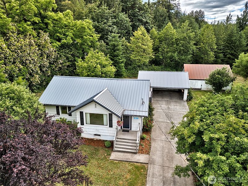 4th image of 48242 Moen Road