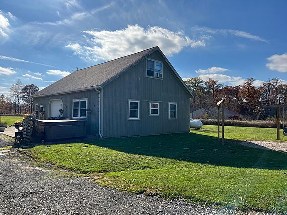 2nd image of 3320 Stephenie Dr