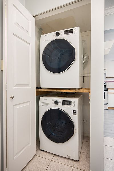 Coquitlam Apartment for rent - 2 Bedrooms — photo 14