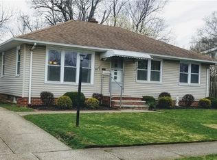 6478 Maplecrest Ave, Parma Heights, OH 44130