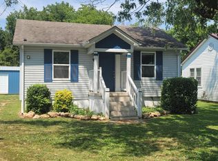 1004 Jones St, Athens, TN 37303