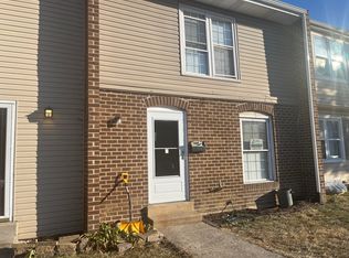 8 Clipper Ct, Newark, DE 19702