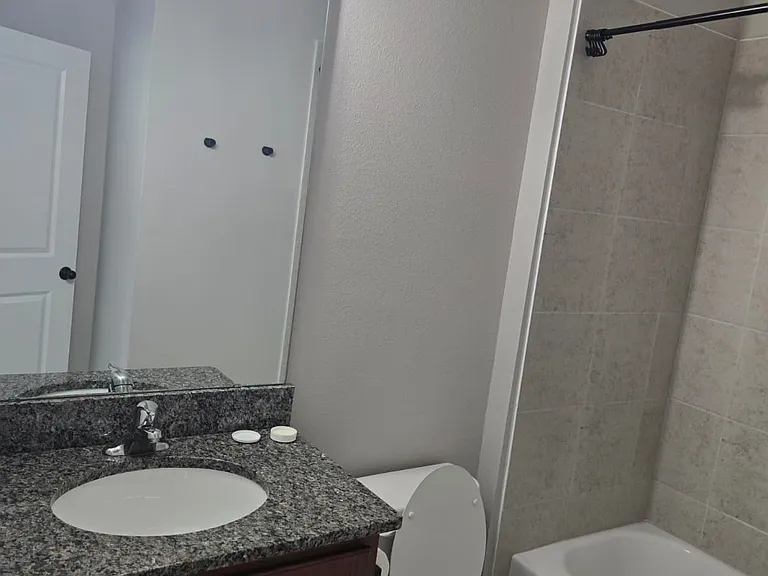 3131 Voyager Ave — Photo 14