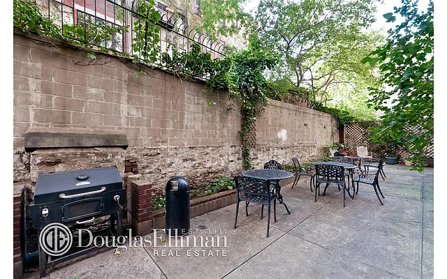 Sold by Douglas Elliman | media 6