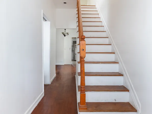 610 East 181st Street image 12 of 14