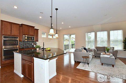 5th image of 2036 Vineyard Dr