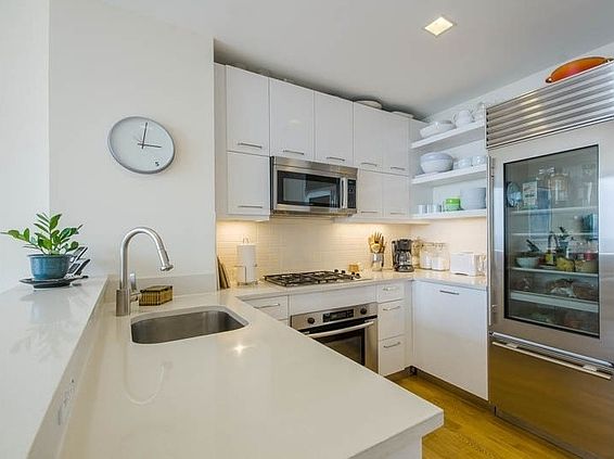 5th image of 635 W 42nd St APT 36
