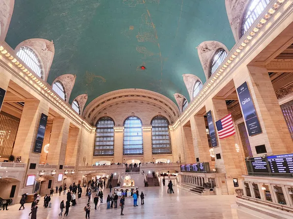 465 Lexington Ave APT 43, New York, NY 10017