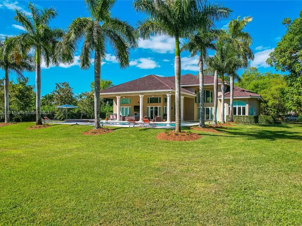 13445 SW 69th Ave, Pinecrest, FL 33156