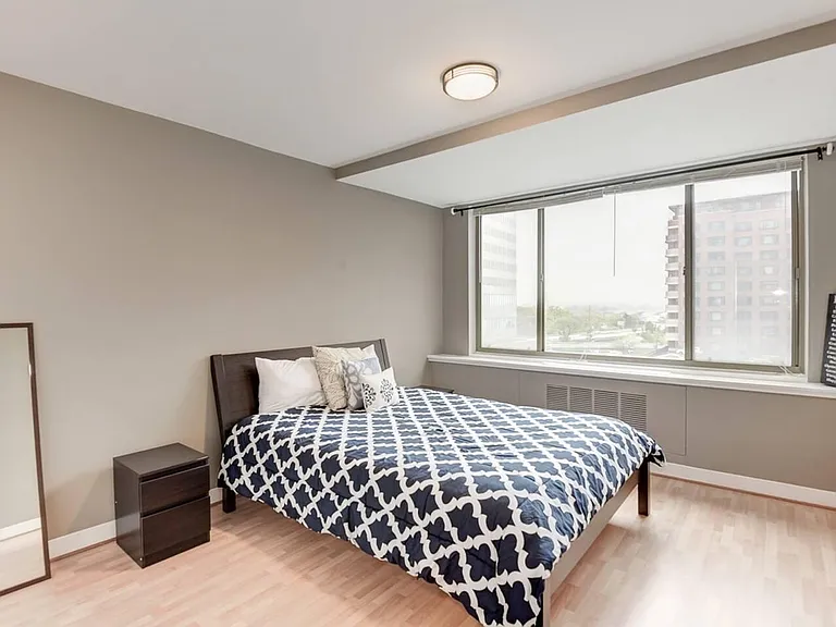 1121 Arlington Blvd #416 — Photo 3