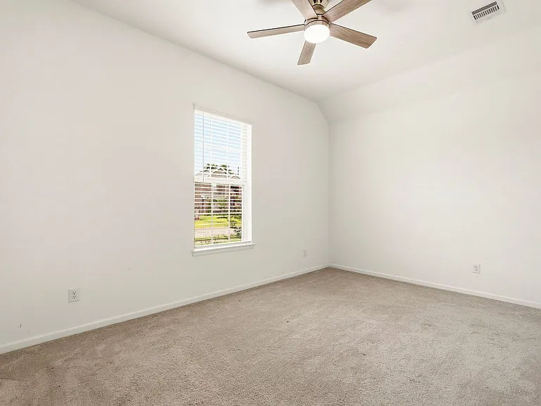 15551 Blue Lake Dr — Photo 17