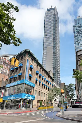 388 Bridge Street #38F in Downtown Brooklyn, Brooklyn