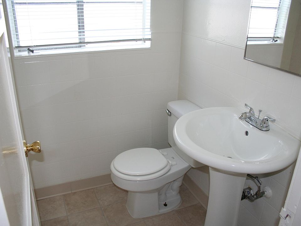 1st image of 9562 W Olympic Blvd APT 2