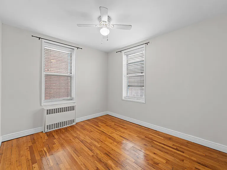 6730 Clyde St #5B — Photo 23