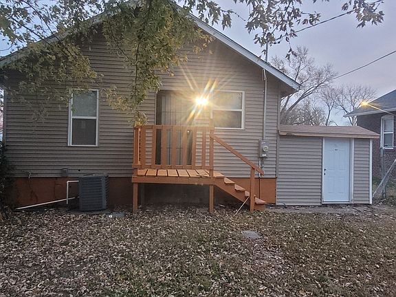 2nd image of 623 N 79th St