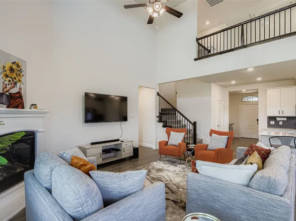 7324 Allium Ct, Aubrey, TX 76227