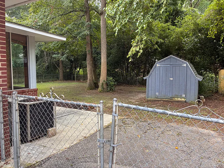 612 Sandra Ter — Photo 3