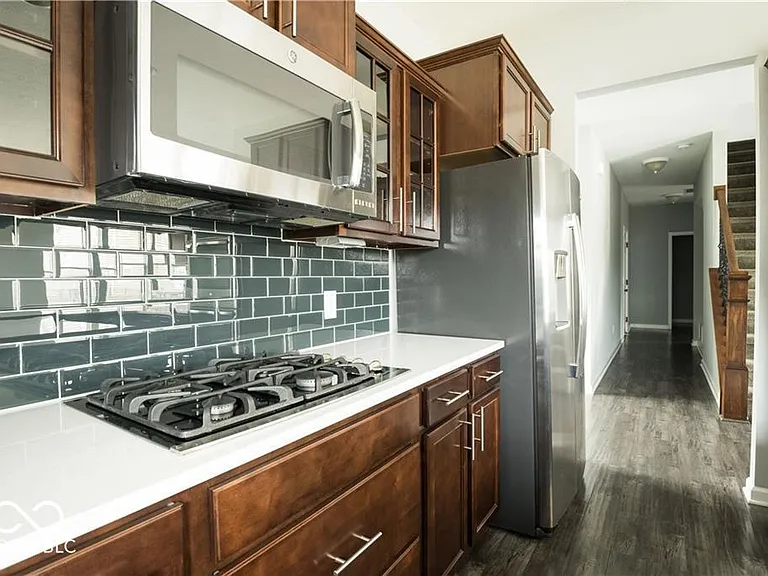 15665 Eastpark Dr — Photo 20