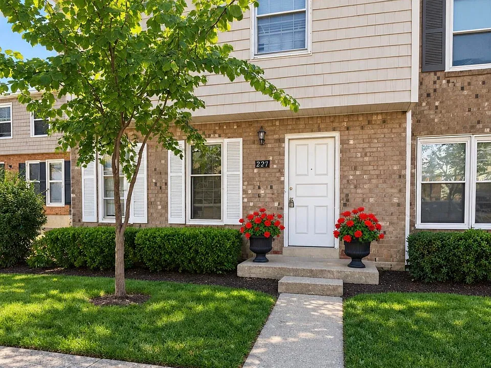 221 Osage Ct