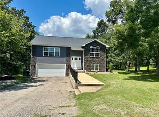 10179 Summerfield Dr, Rolla, MO 65401
