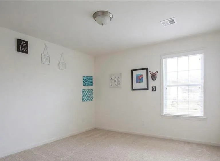 2160 Eagles Landing Dr — Photo 16