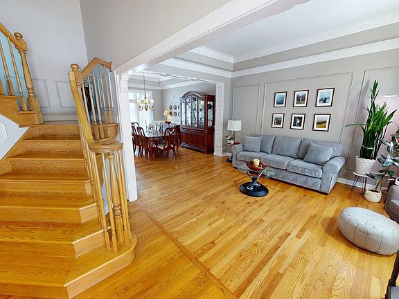 5th image of 1107 Vineyard Dr