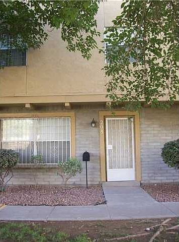 1st image of 208 Paso Noble Dr