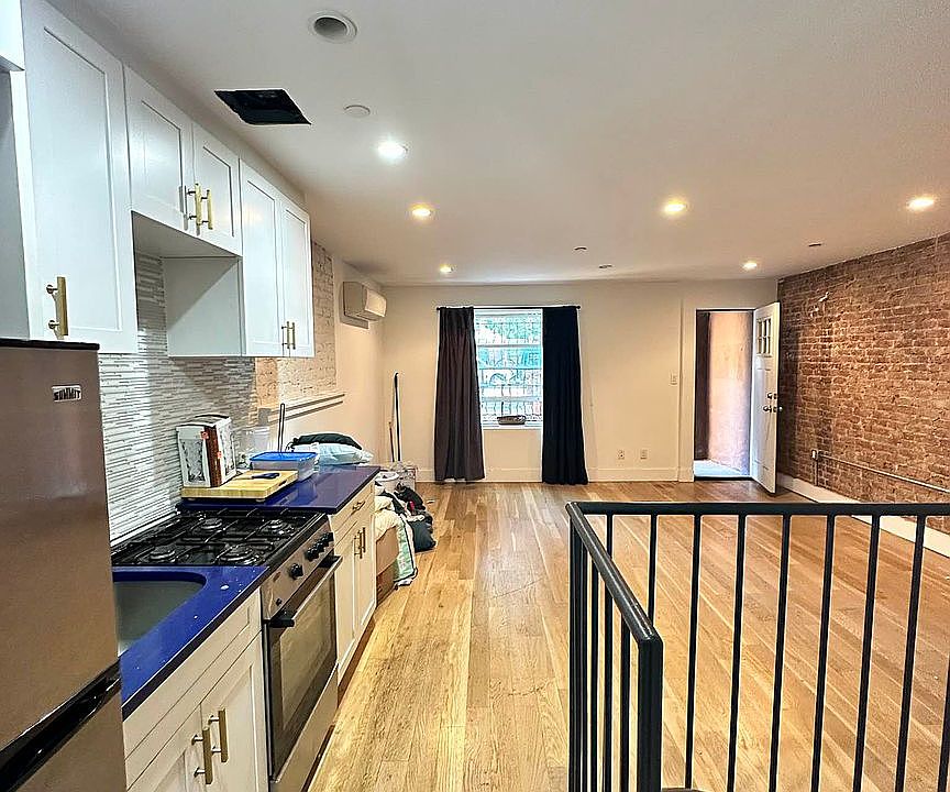 1st image of 905 Sterling Pl APT 1G