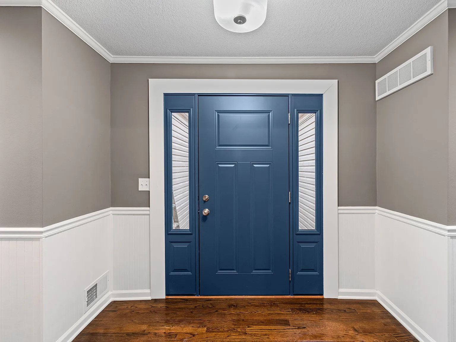 4 bed, 3019 sqft, $2,800 — Photo 2