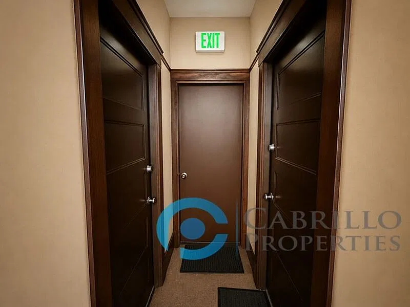 Studio, 1.0 bath, 500 sqft, $1,500 — Photo 2