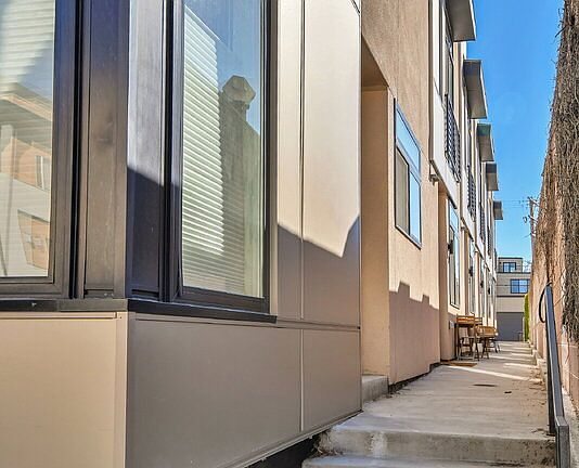 4th image of 4432 N Tennyson St Unit 3