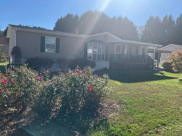 5 Silver Fox Run, Hendersonville, NC 28792