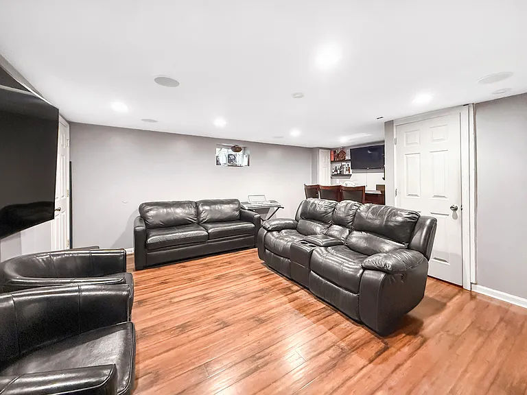 361 Patricia Ct #1 — Photo 20