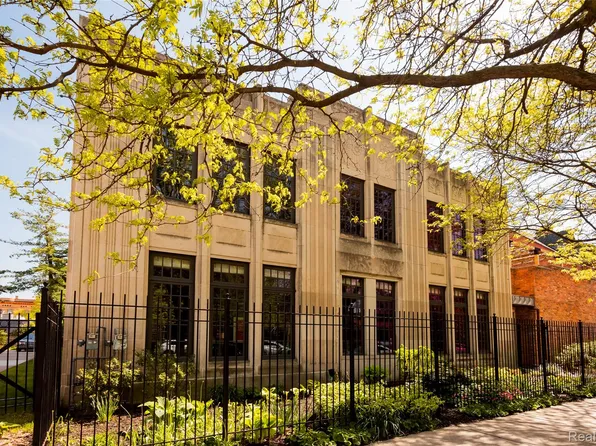 627 W Alexandrine St Unit 1, Detroit, MI 48201
