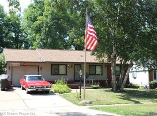 669 Lyon Blvd, South Lyon, MI 48178